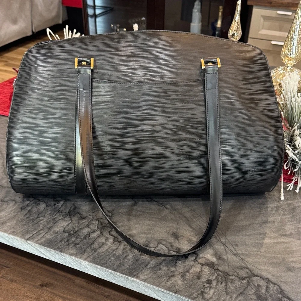 Louis Vuitton EPI suitcase / weekend bag** Elegant Black Textured bag AUTHENTIC - Picture 1 of 11